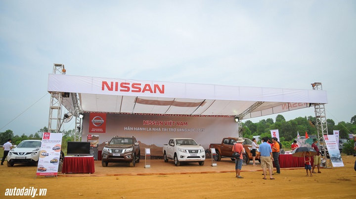 Trải nghiệm những tính năng ưu việt của Vua Bán Tải Nissan Navara với VOC 2017